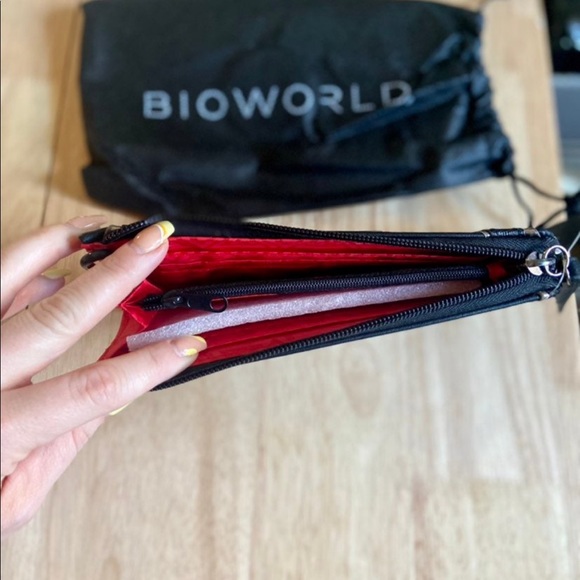 COPY - Bioworld Black Panther Wallet - Picture 3 of 3